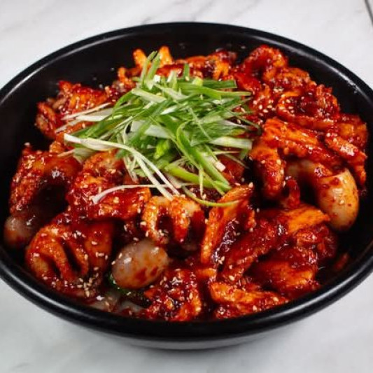 Stir-Fried Baby Octopus and Pork Belly (쭈꾸미삼겹볶음)