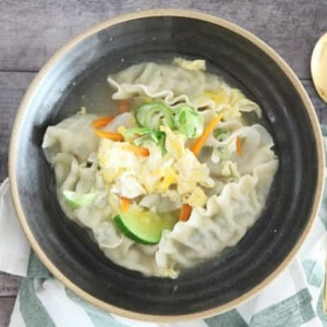 Korean Dumpling Soup