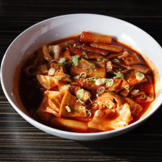 Spicy Rice Cake / 떡볶이