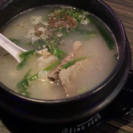 Beef Tendon Soup / 찐한스지탕