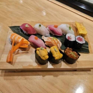 Sushi Set (10 pcs) (Lunch) 스시 10 pcs 세트