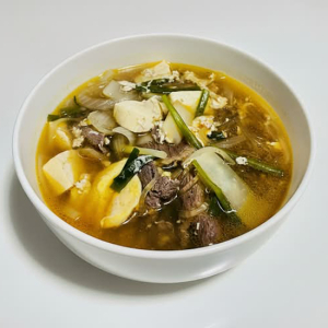 J9. Sukiyaki (뚝배기 불고기)