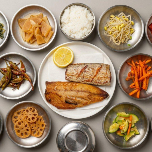 Baekban Set  Grilled Mackerel  (갈치 구이) Includes 8 Side Dishes, Soup, and Rice