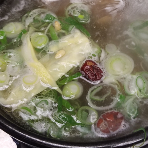 4. Gai Bi Tang 갈비탕