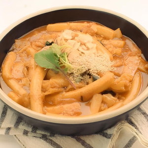 Spicy Cream Rice Cake (로제떡볶이)