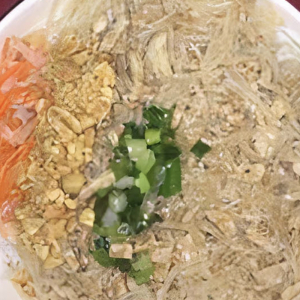 B9. Vermicelli with Shredded Pork Skin