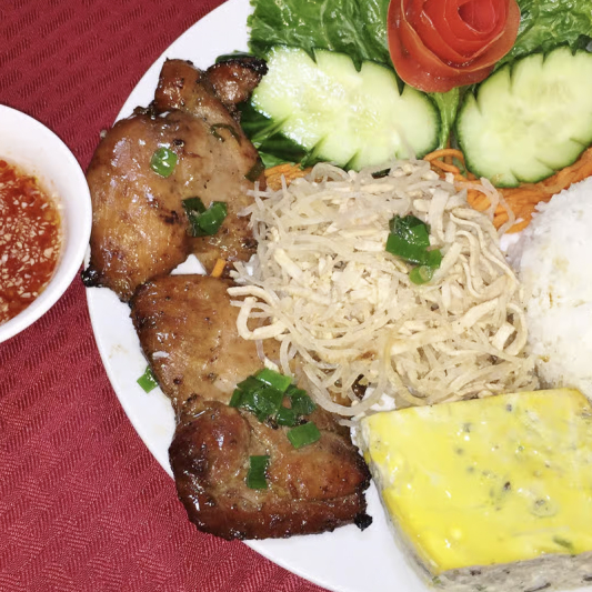 C18. Shredded Pork Skin, Egg Cake, Grilled Chicken