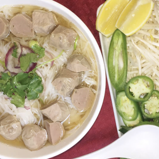 P10. Beef Meatball Pho