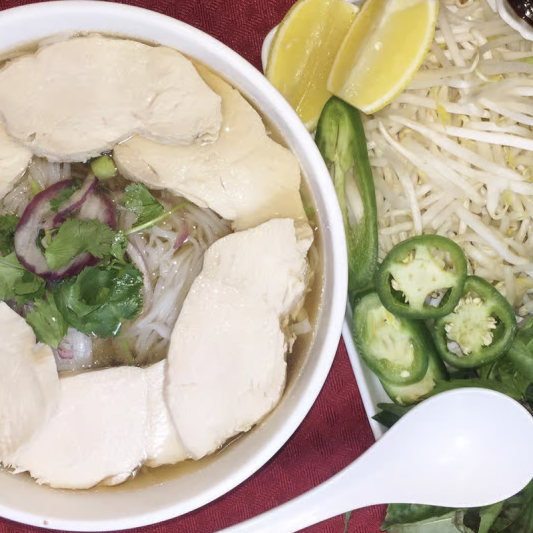 P11. White Chicken Meat Pho