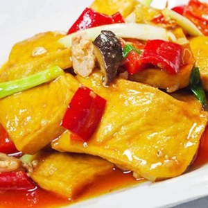 Stir-Fried Tofu with Sliced Pork in Chilli