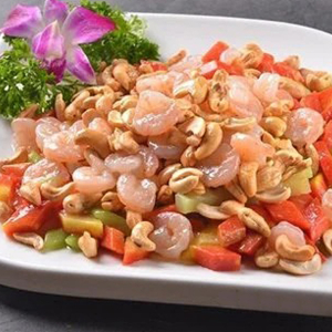 Stir-Fried Shelled Shrimp with Cashews