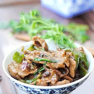 Beef, Green Pepper & Onion in Black Been Sauce