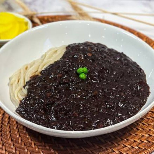 Jjajang Myun 짜장면
