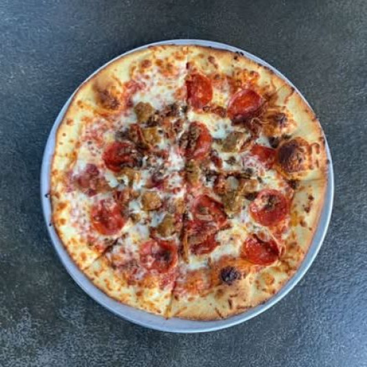 Deluxe Pizza