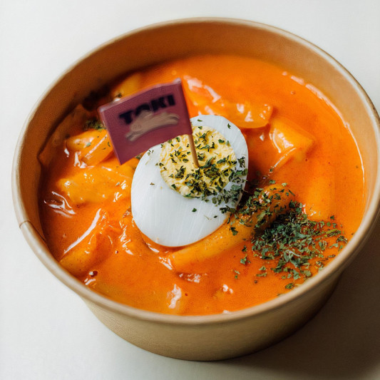 Ros&eacute; Stir-Fried Rice Cake