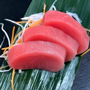 S3. Tuna Sashimi (3 pcs) 吞拿鱼刺身
