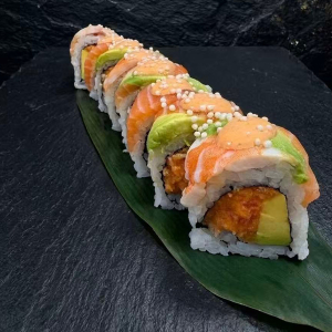 R12. Sakura Roll (8 pcs) 樱花卷