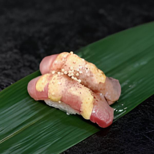 T2. Tuna (2 pcs) 吞拿鱼
