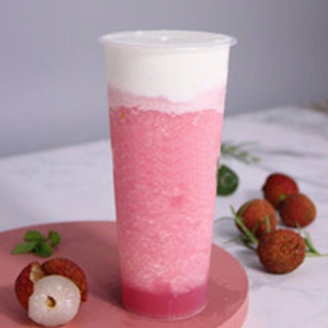 Lychee Green Tea Slush with Cheese Foam 荔枝奶盖冰沙茶
