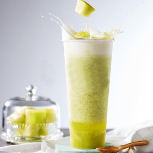 Mango Green Tea Slush with Cheese Foam 芒果奶盖冰沙茶