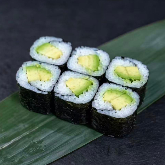 M2. Avocado Maki 牛油果卷