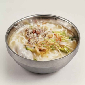 M41. DdukManDuGuk 떡만두국 / 年糕饺子汤