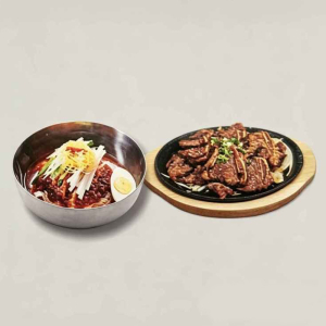 N5B. BiBim NaengMyun + LA KalBi 비빔냉면 / 辣拌冷面 + LA 갈비 / 牛排肉