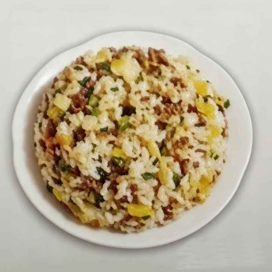 M31. Beef Bokeumbap 소고기볶음밥 / 炒牛肉饭