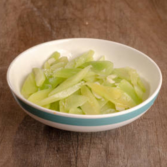 Stir-Fried Lettuce Roots 清炒莴苣