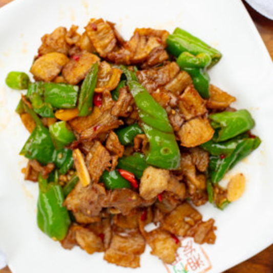 Country-Style Stir-Fried Pork with Green Pepper 农家小炒肉