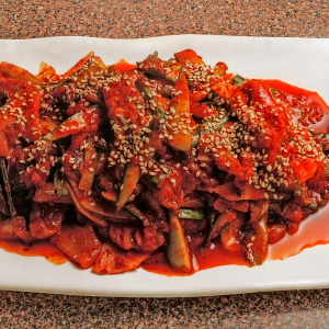 29. Mongol Hwe Muchim (홍어회무침) / Seasoned Skate Fish