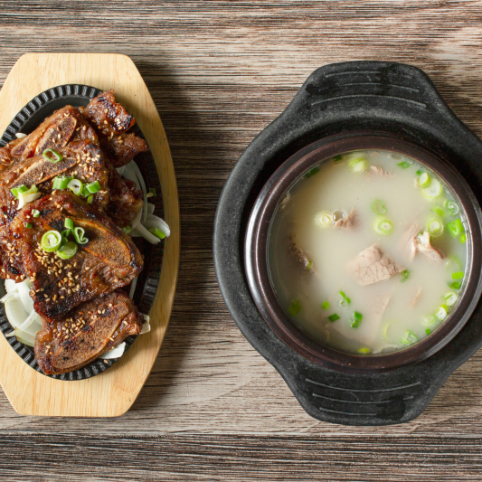 Ox Bone Soup with Brisket (고기 설렁탕) + LA Galbi Combo (갈비 콤보)