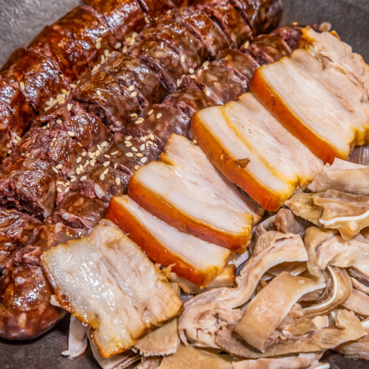 19. Modum Soondae (모듬순대) / Assorted Plate