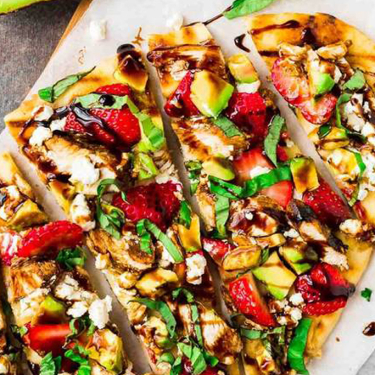 Chicken Naan Pizza
