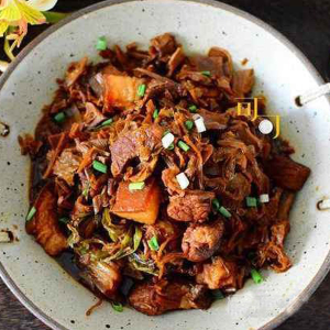 Chicken with Preserved Vegetables (Half)