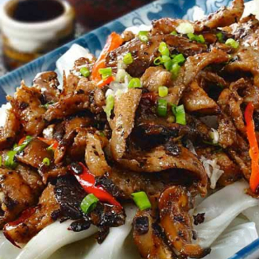 Pork Chop with Black Pepper Sauce Steamed Chen Cun Fun