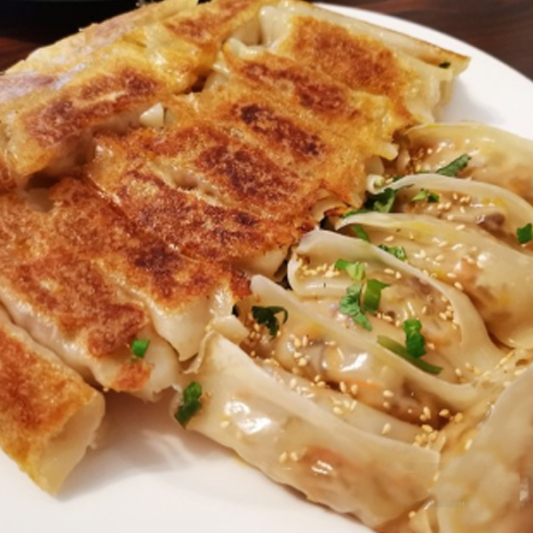 Pan-Fried Dumplings (4 pcs)