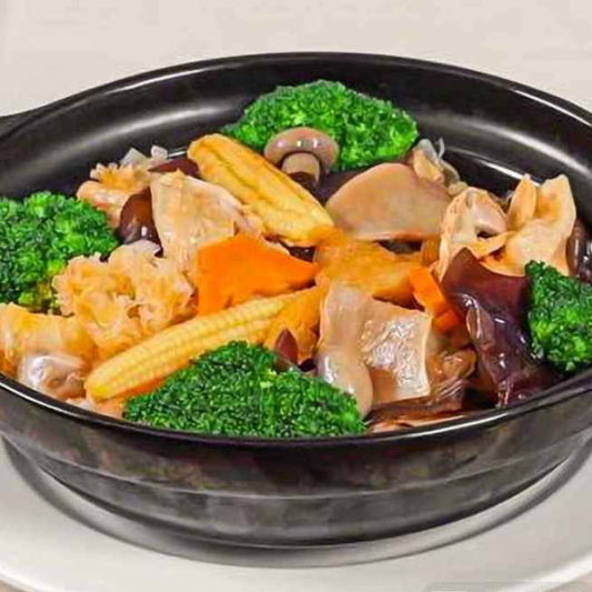 Mixed Vegetables with Soft Bean Curd on Rice