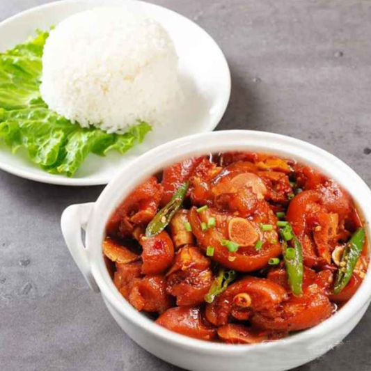 Pork Knuckles with Dried Tofu Skin on Rice