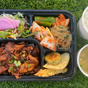 Spicy Pork Dinner Box 매운 돼지