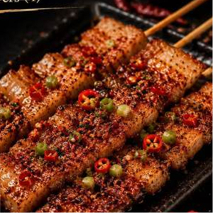 Spicy Pork Belly Skewers (4 pcs) 香辣五花肉 (4)