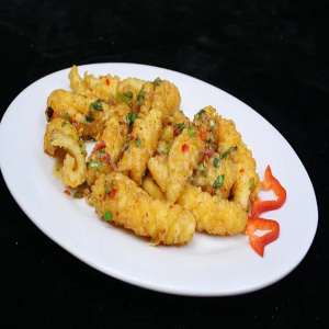Deep-Fried Squid with Pepper & Spiced Salt / 椒鹽火箭鮮魷