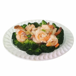 Sauteed Prawns with Vegetables / 油泡蝦球 
