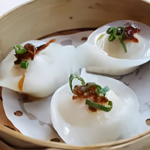 13. Steamed Scallop & Shrimp Dumplings / 香茜帶子餃