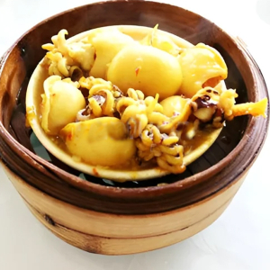 9. Steamed Curry Cuttlefish / 咖喱墨魚仔