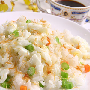 Dried Scallop and Egg White Fried Rice / 瑤柱蛋白炒飯