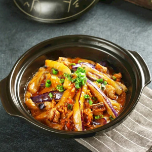 Spiced Eggplant & Minced Pork Hot Pot / 魚香茄子煲