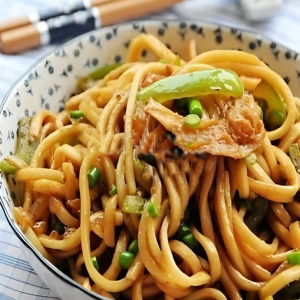 A30. Pan-Fried Mushroom Noodles / 珍菌乾炒麵