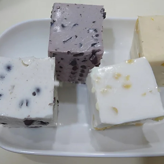 B16. Pan-Fried Three Kinds of Cake / 香煎三色糕