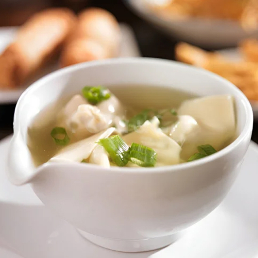 B24. Dumplings in Consomm&eacute; / 清湯水餃